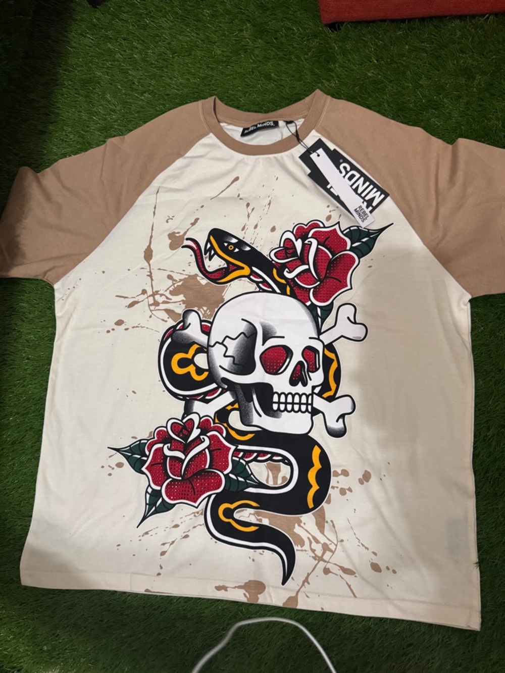 Men's Cream Raglan Short Sleeve Graphic Skull & Snake Tee